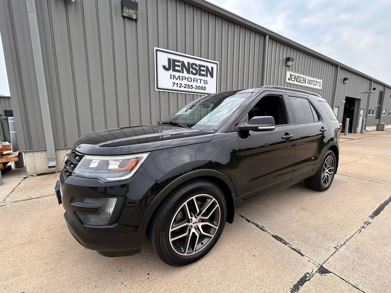 2016 FORD Explorer
