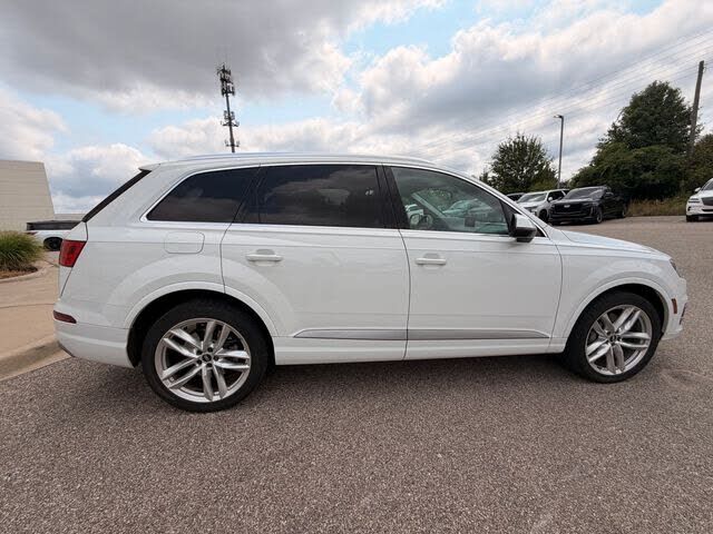 2017 AUDI Q7