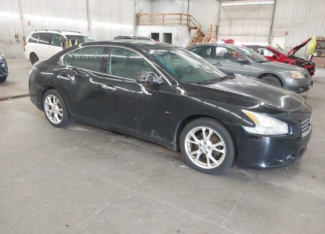 2012 NISSAN Maxima