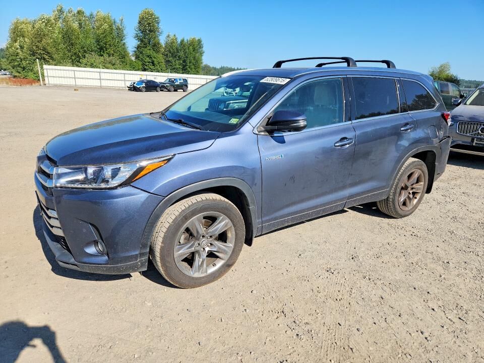 2017 TOYOTA Highlander