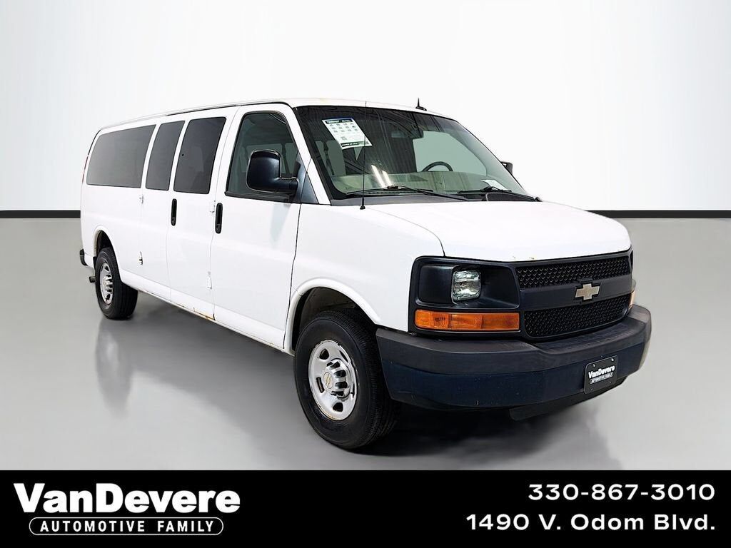 2013 CHEVROLET Express