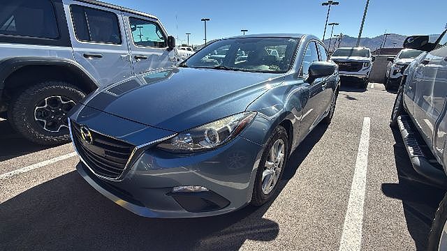 2016 MAZDA Mazda3