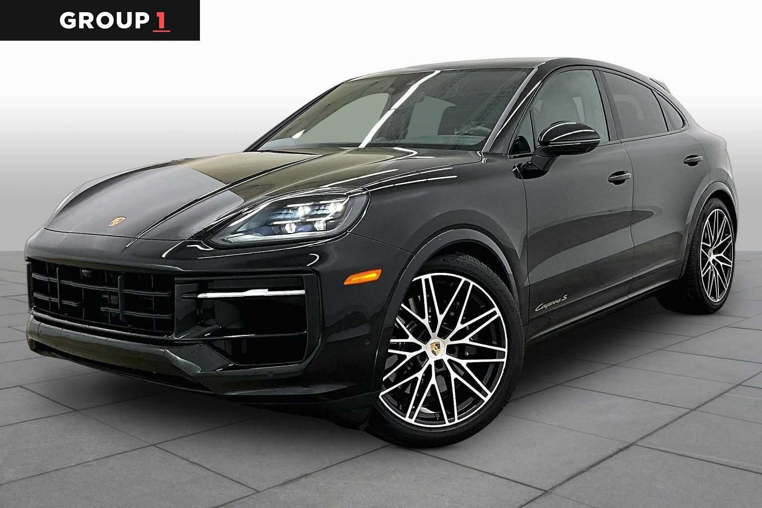 2025 PORSCHE Cayenne
