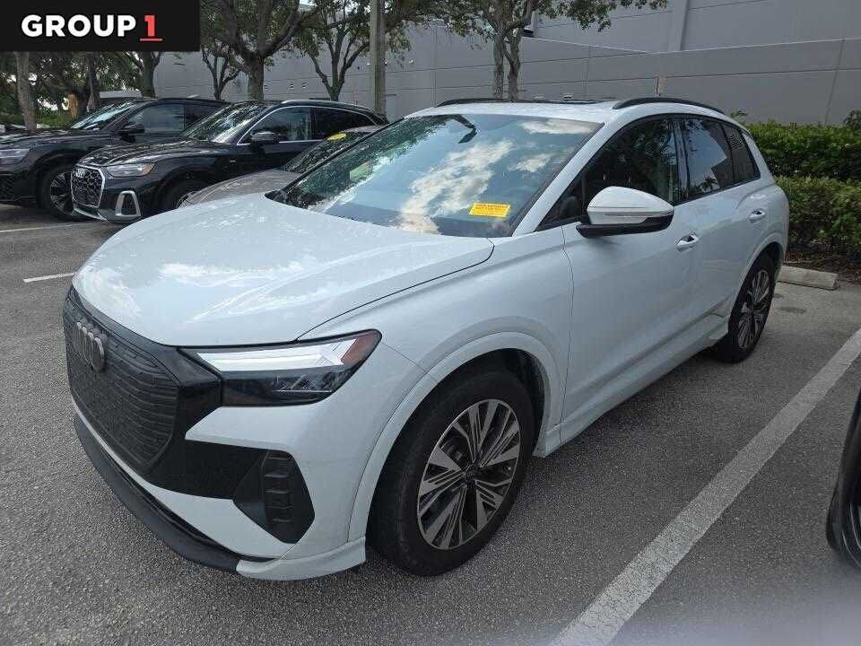 2025 AUDI Q4