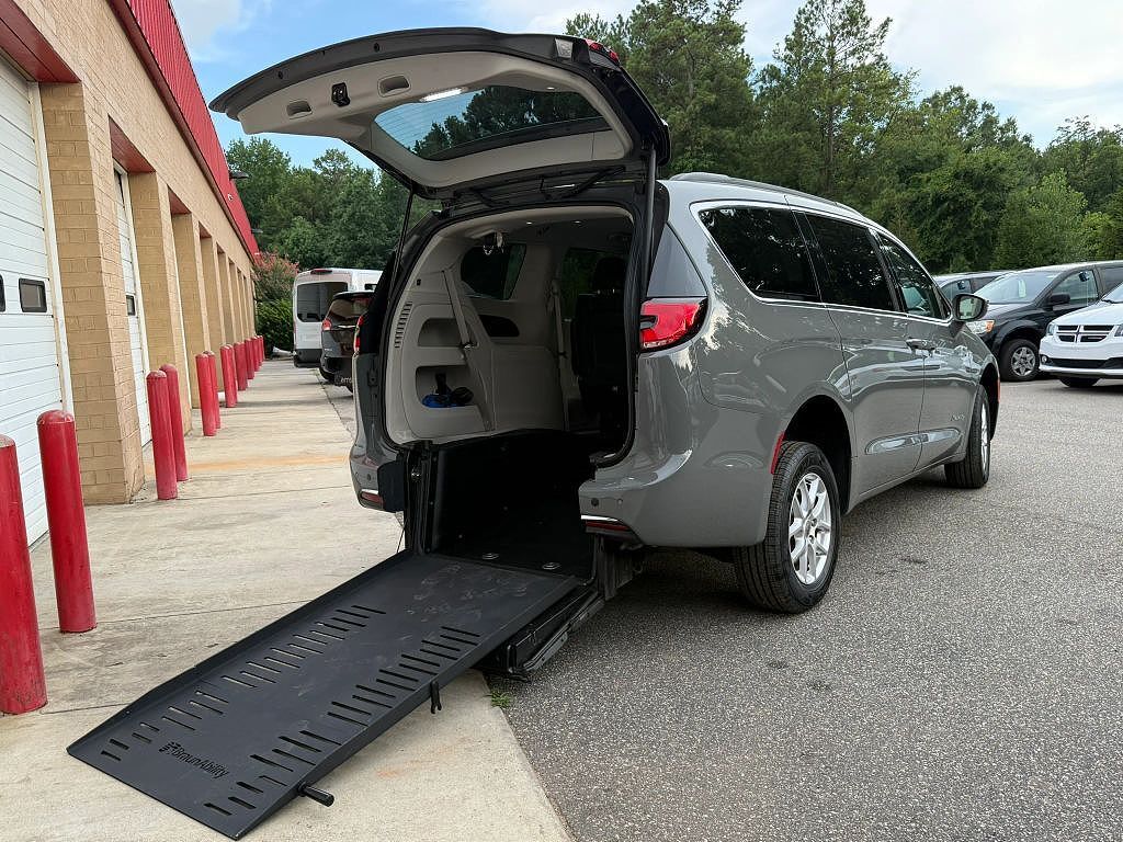 2022 CHRYSLER Pacifica