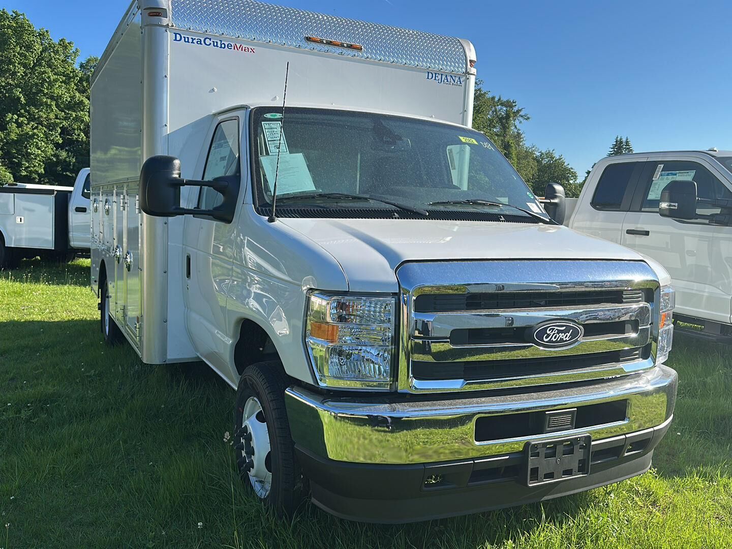 2027 FORD E-350