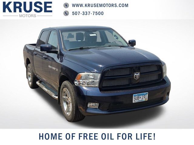 2012 DODGE Ram