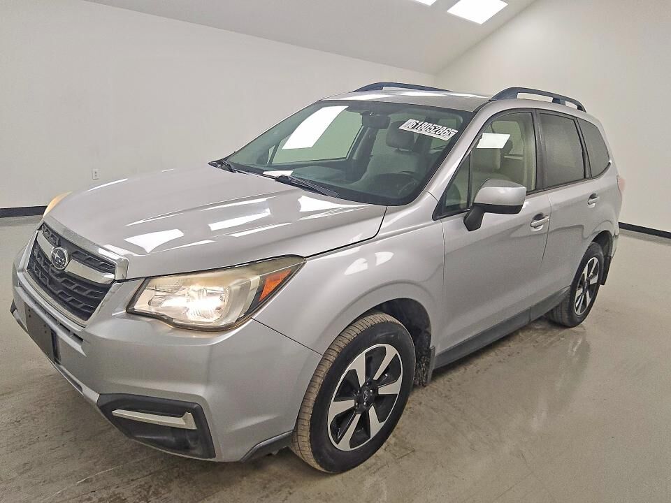 2017 SUBARU Forester