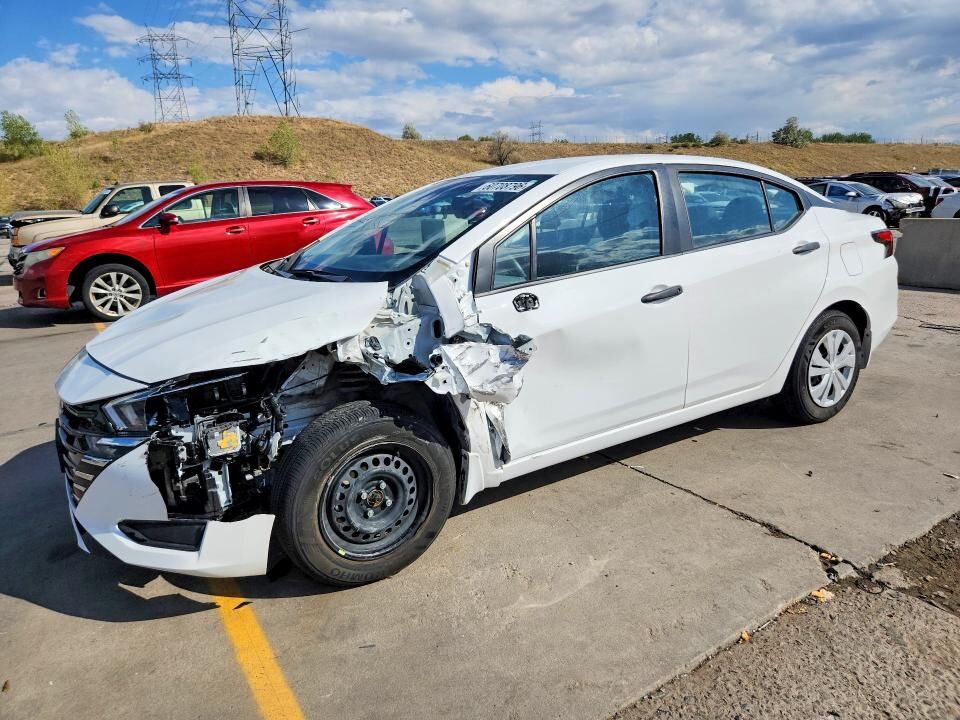 2024 NISSAN Versa