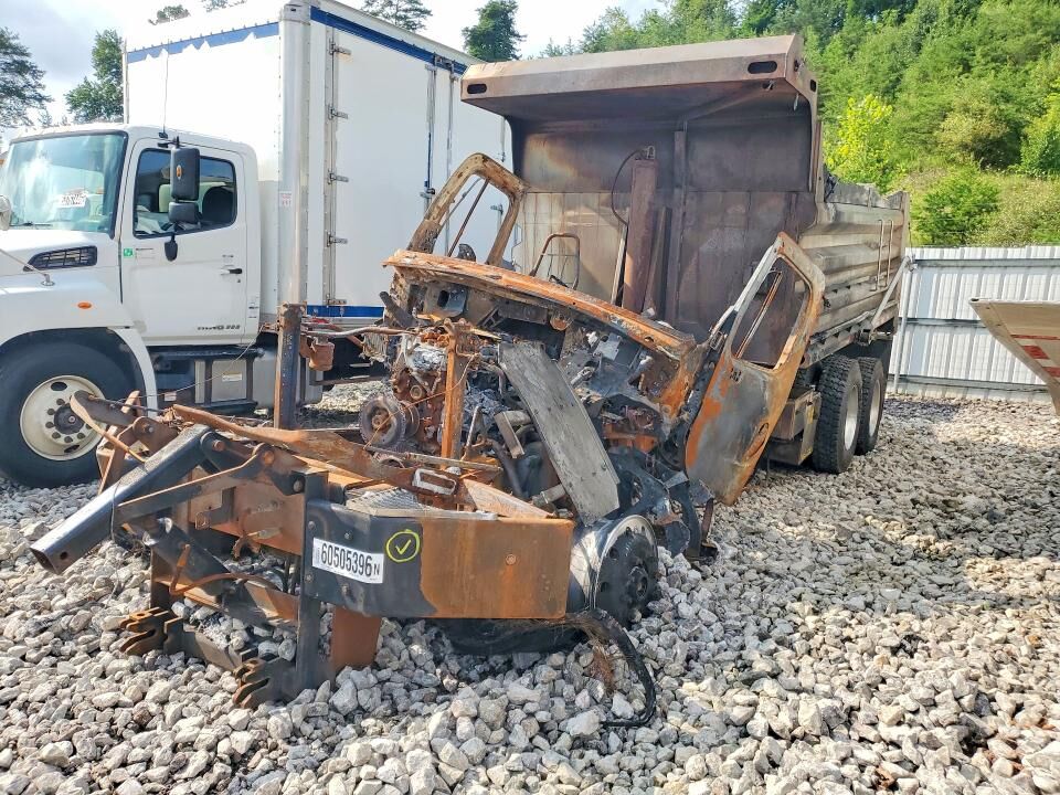 2022 FREIGHTLINER 114SD