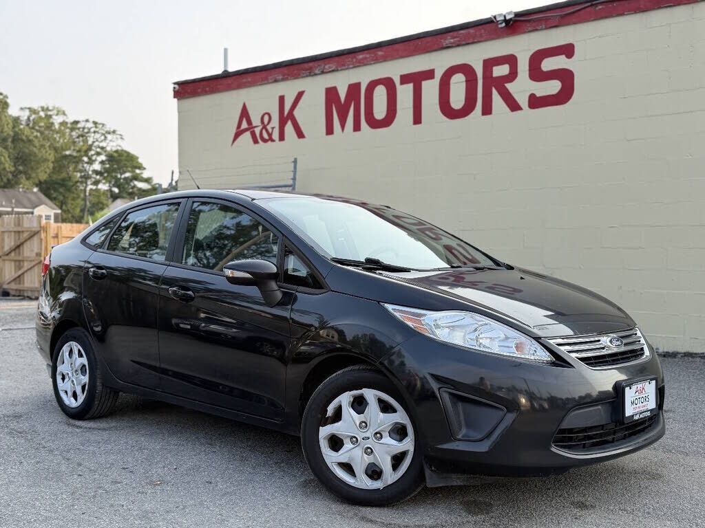 2013 FORD Fiesta