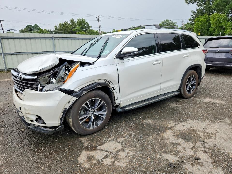 2016 TOYOTA Highlander