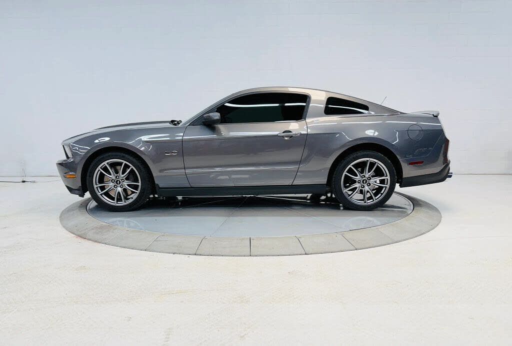 2011 FORD Mustang