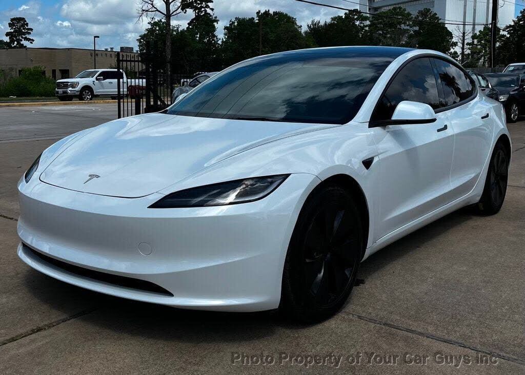 2024 TESLA Model 3