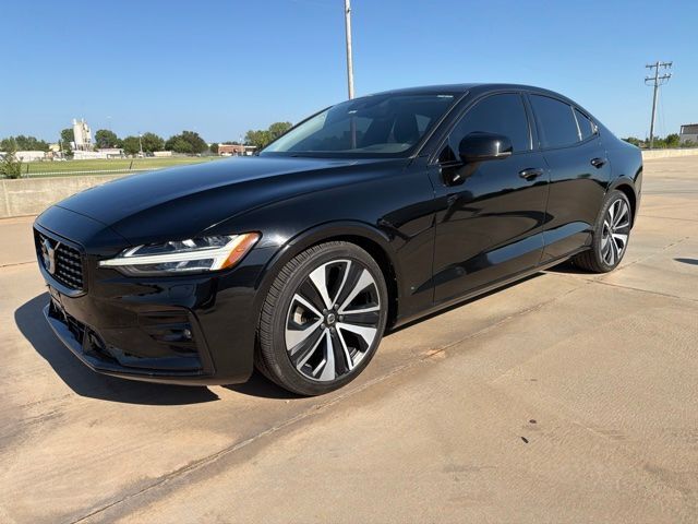 2022 VOLVO S60