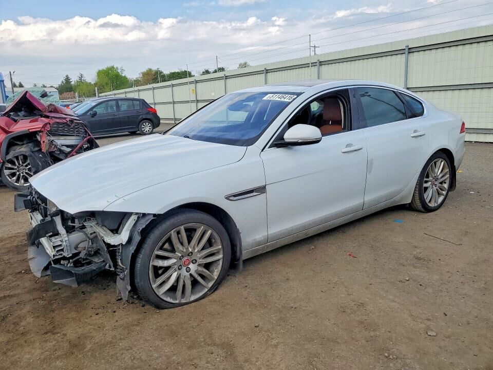 2018 JAGUAR XF