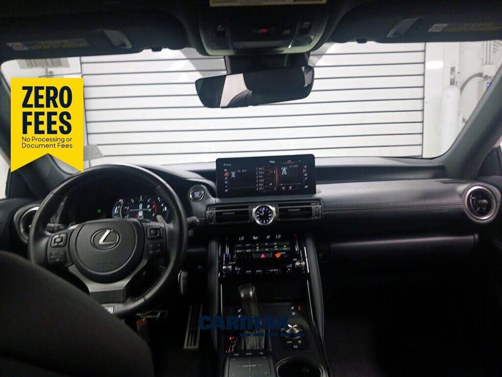 2021 LEXUS IS