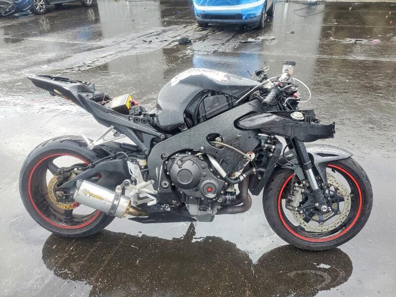 2008 HONDA CB