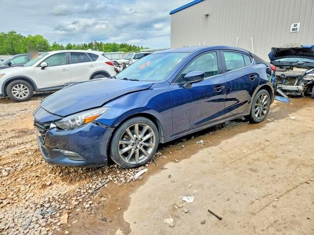 2018 MAZDA Mazda3