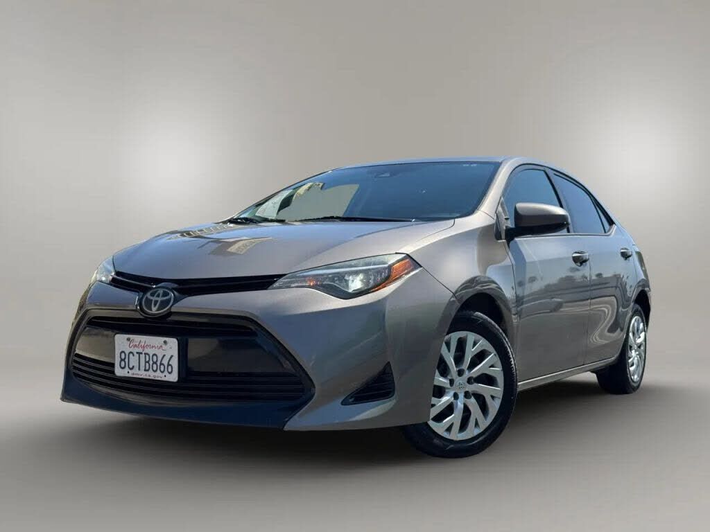 2018 TOYOTA Corolla