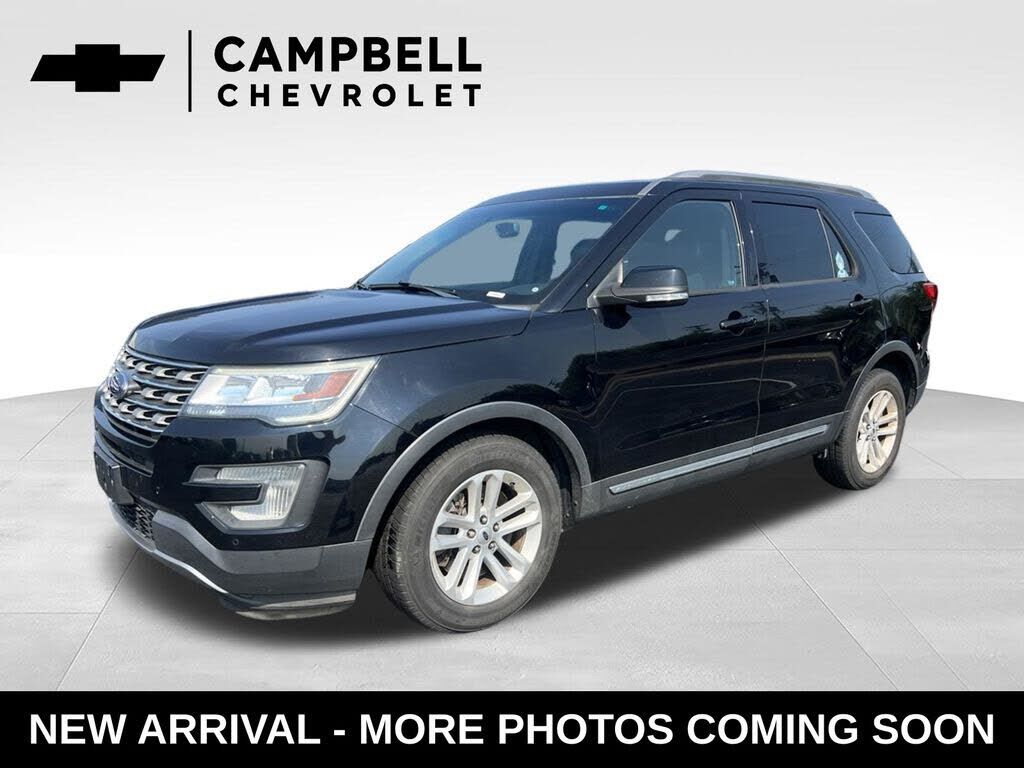 2017 FORD Explorer