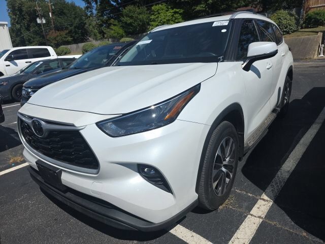 2022 TOYOTA Highlander