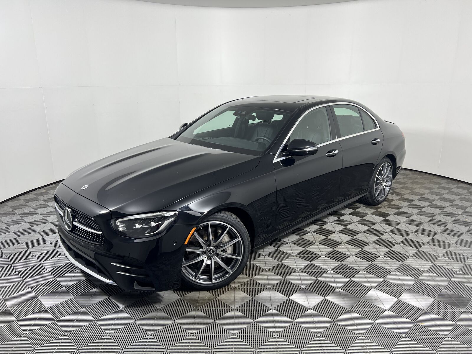 2023 MERCEDES-BENZ E-Class