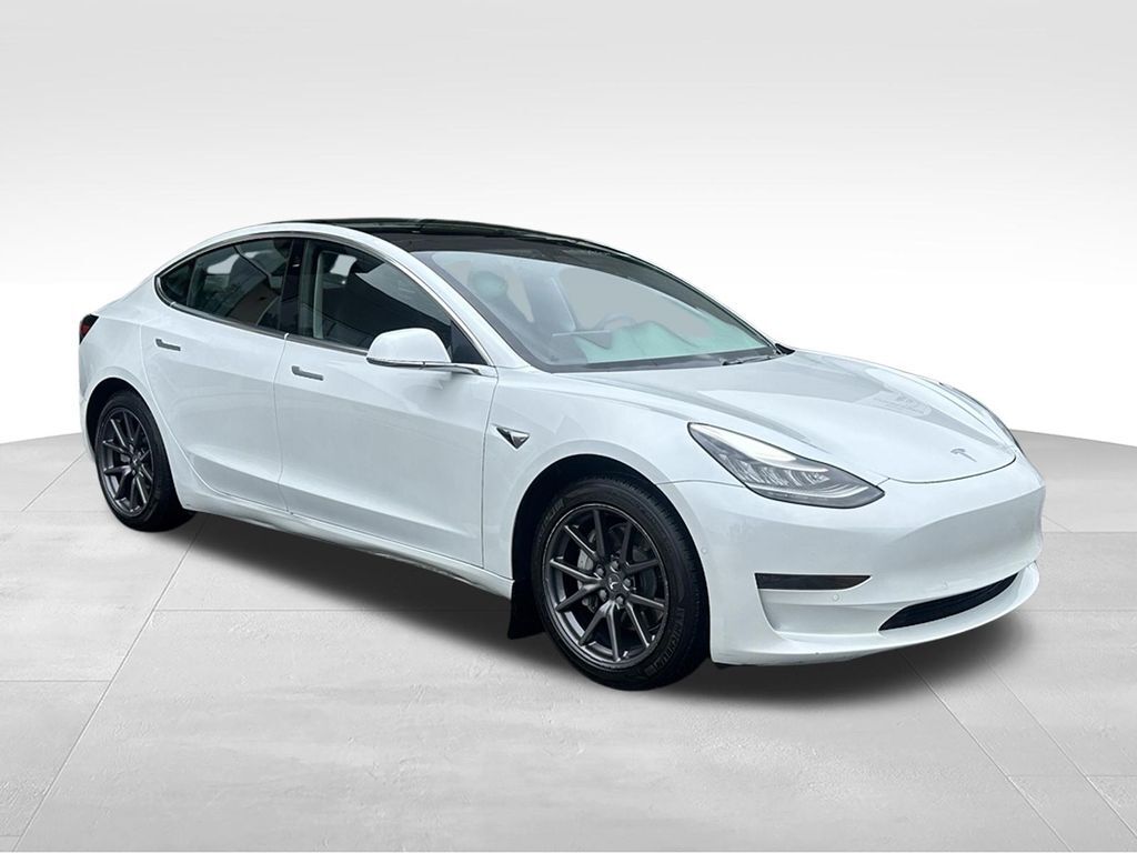 2020 TESLA Model 3