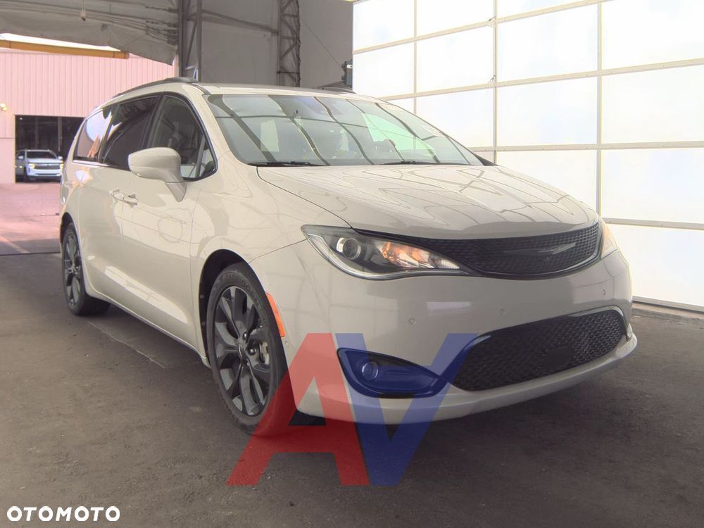 2020 CHRYSLER Pacifica