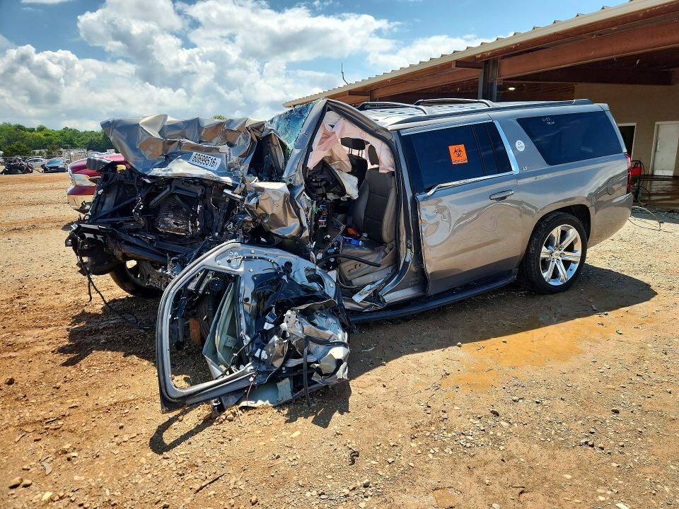 2018 CHEVROLET Suburban