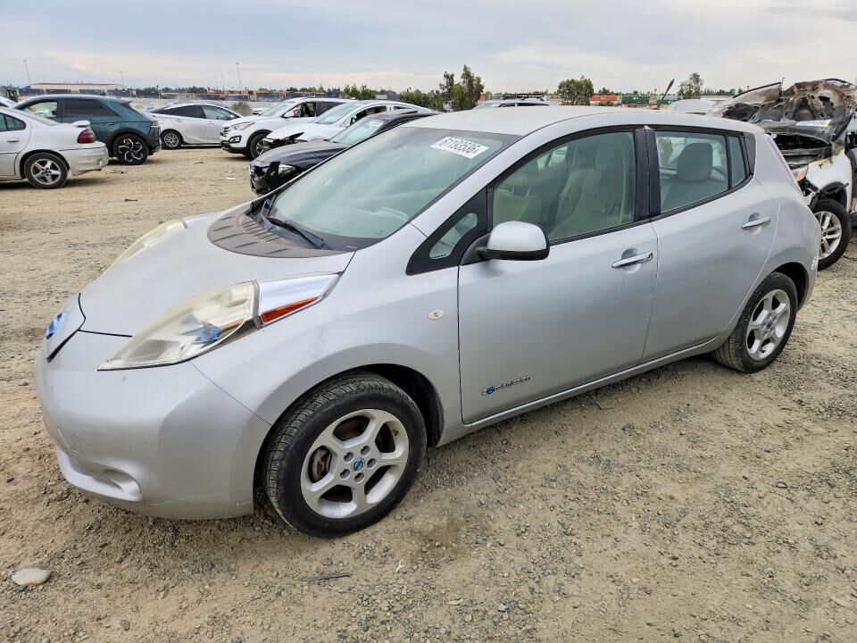 2011 NISSAN Leaf