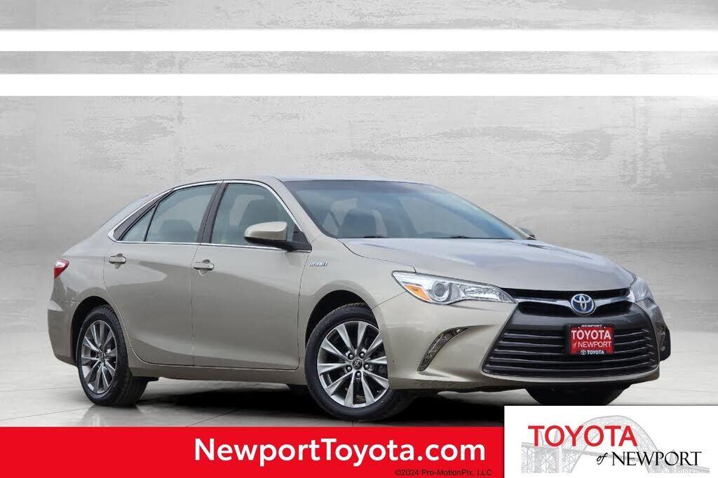 2016 TOYOTA Camry