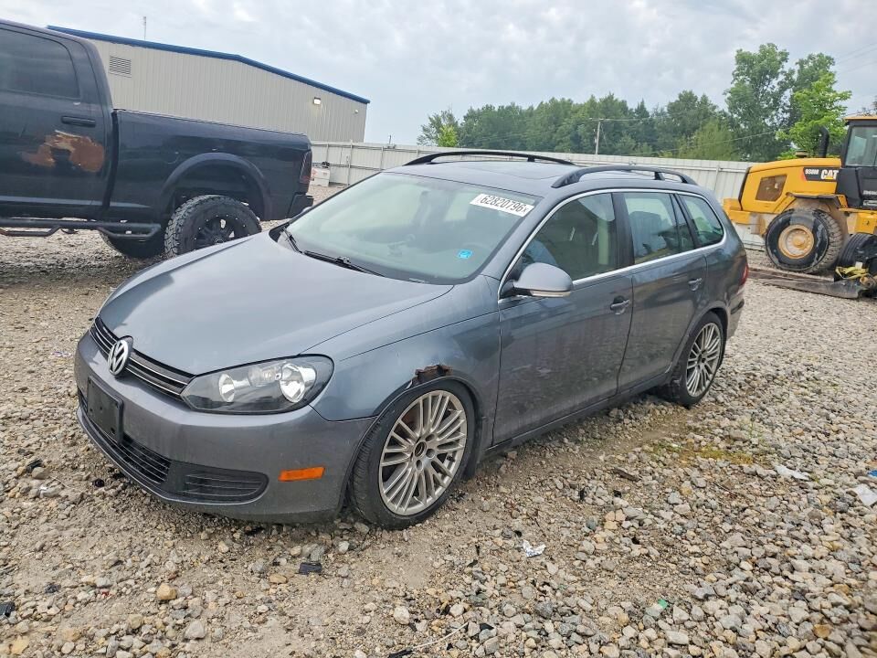 2011 VOLKSWAGEN Jetta Wagon