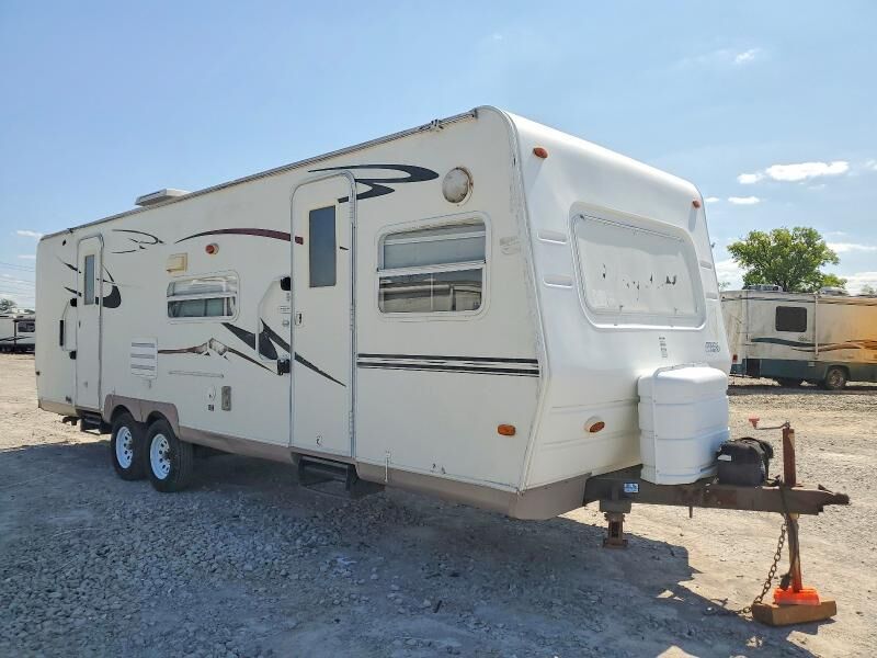 2005 FOREST RIVER Flagstaff Lite Weight Trailers