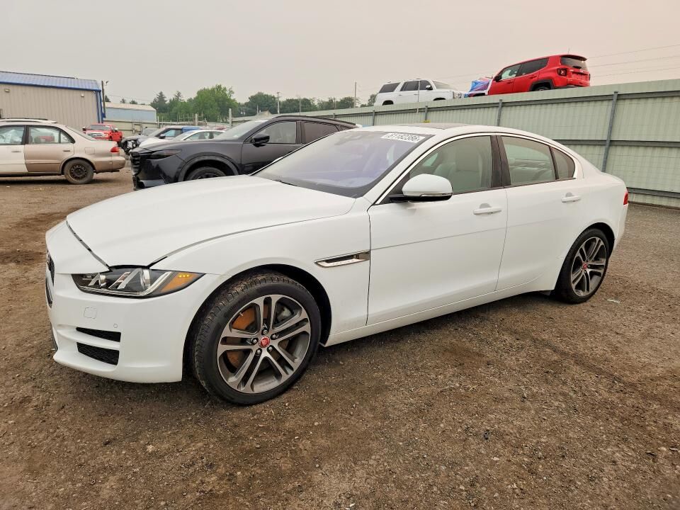 2017 JAGUAR XE