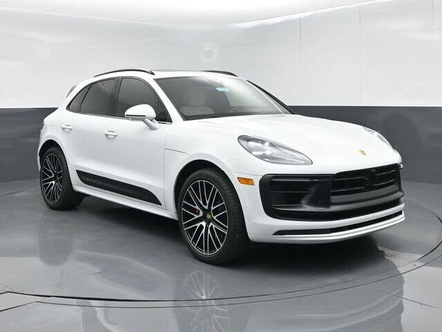 2023 PORSCHE Macan