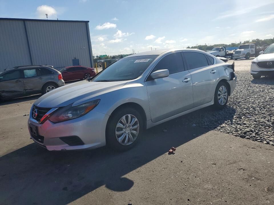 2017 NISSAN Altima