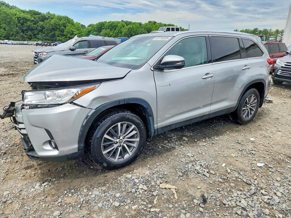 2019 TOYOTA Highlander