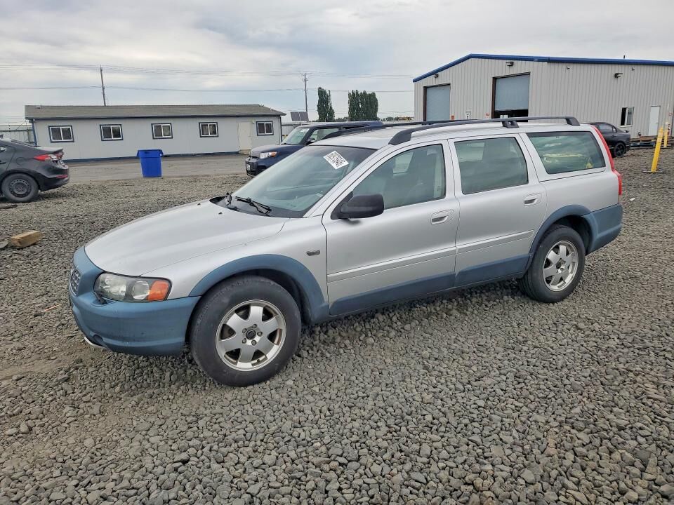2002 VOLVO V70
