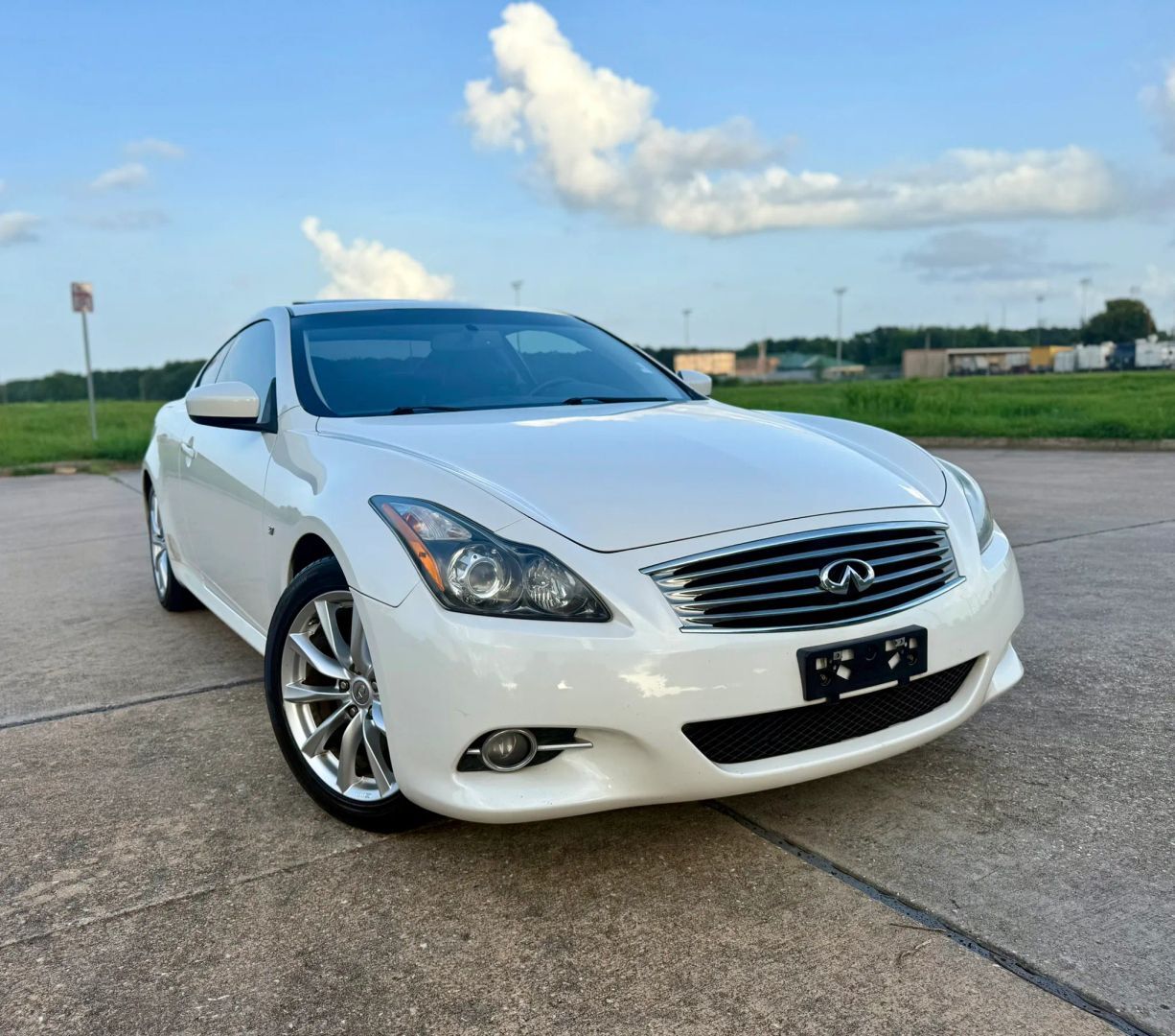 2015 INFINITI Q60