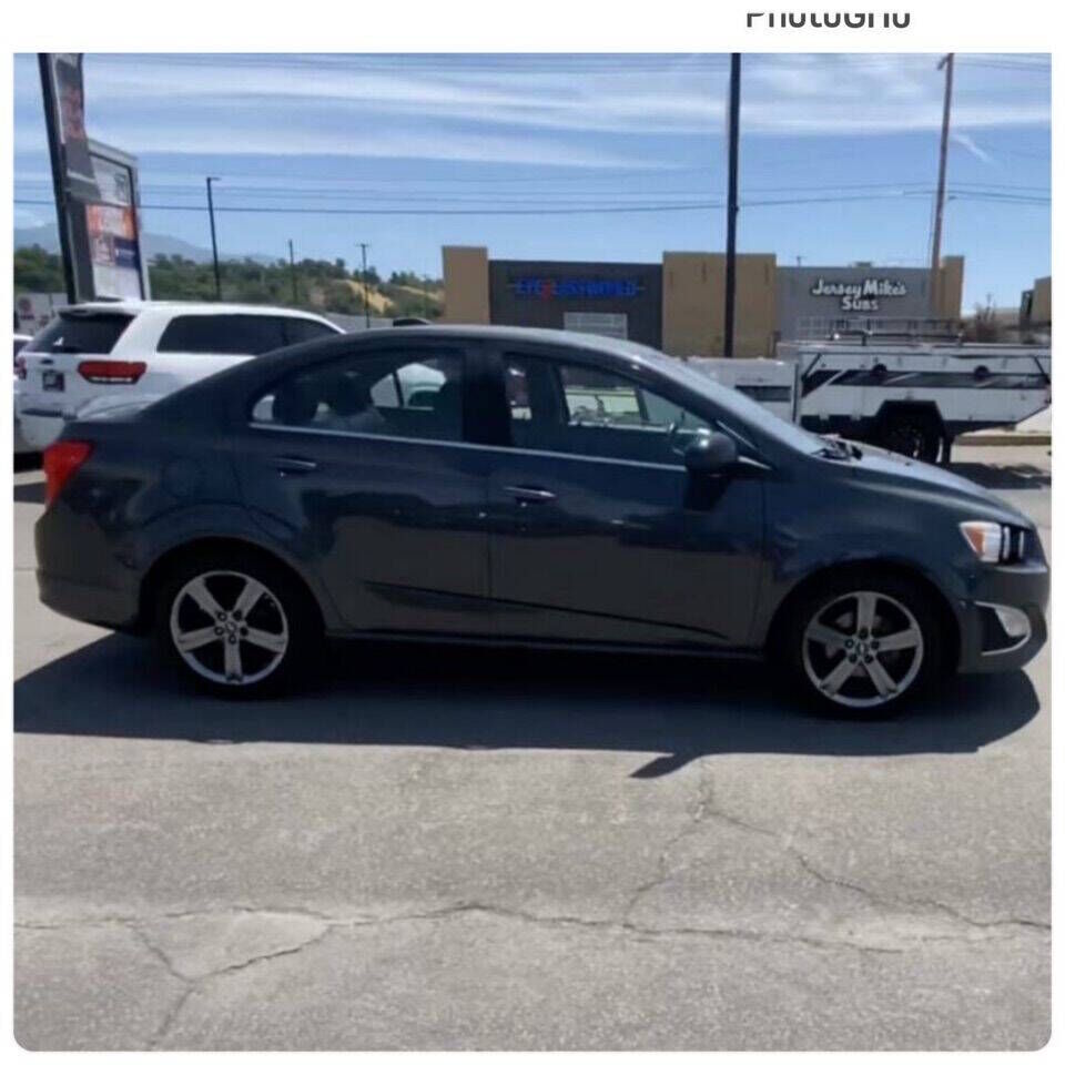 2016 CHEVROLET Sonic
