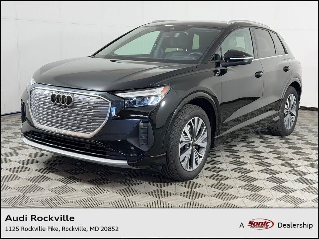 2025 AUDI Q4