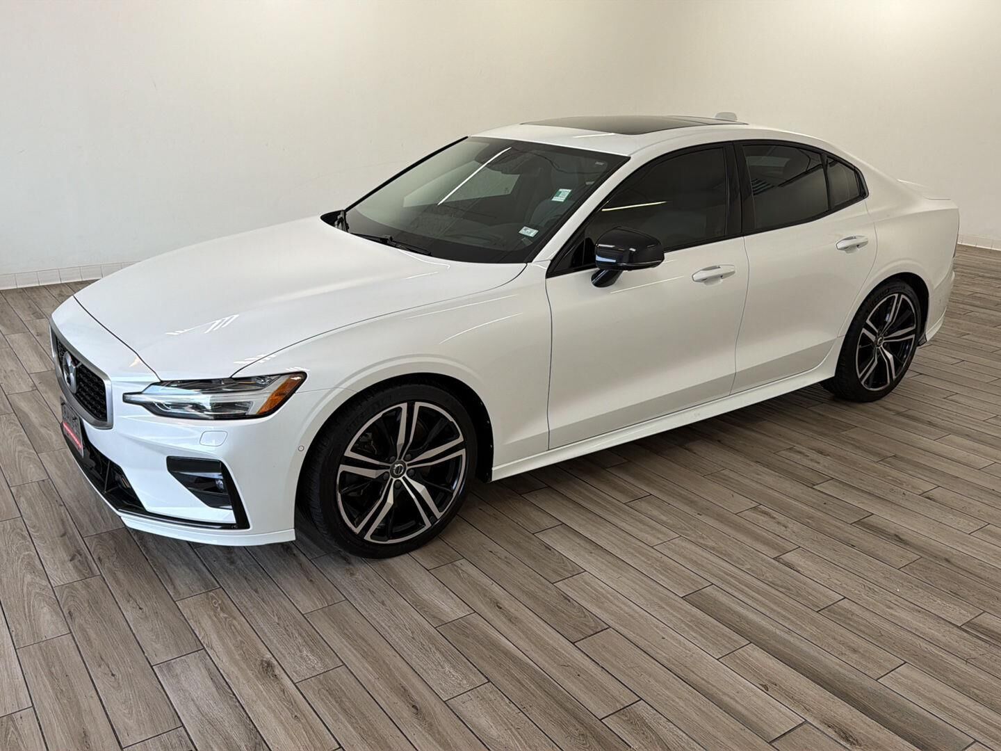 2020 VOLVO S60