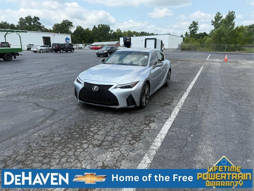2022 LEXUS IS