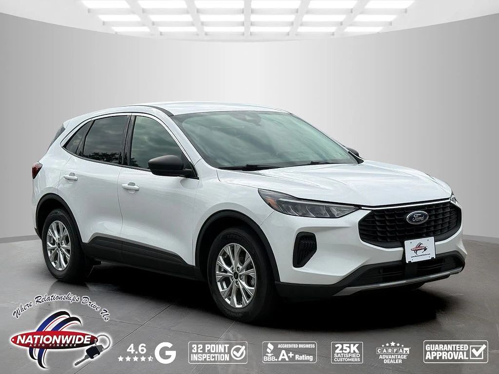 2024 FORD Escape