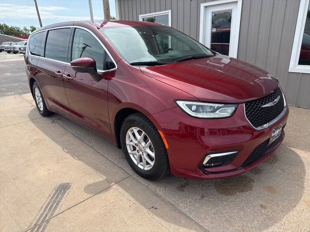 2023 CHRYSLER Pacifica