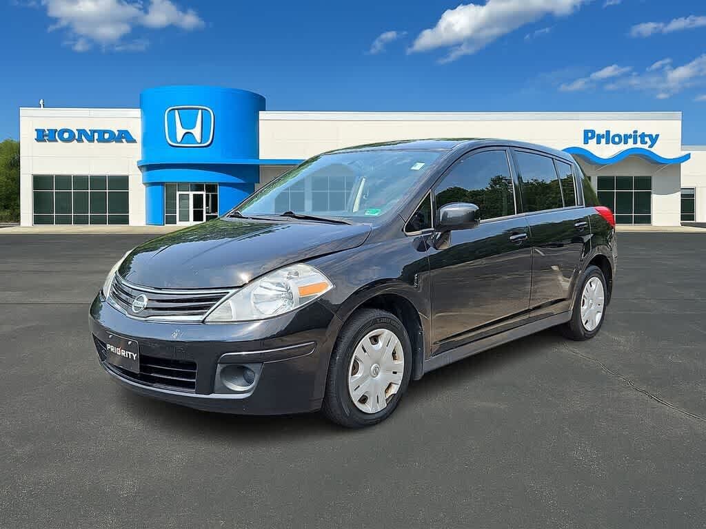 2012 NISSAN Versa