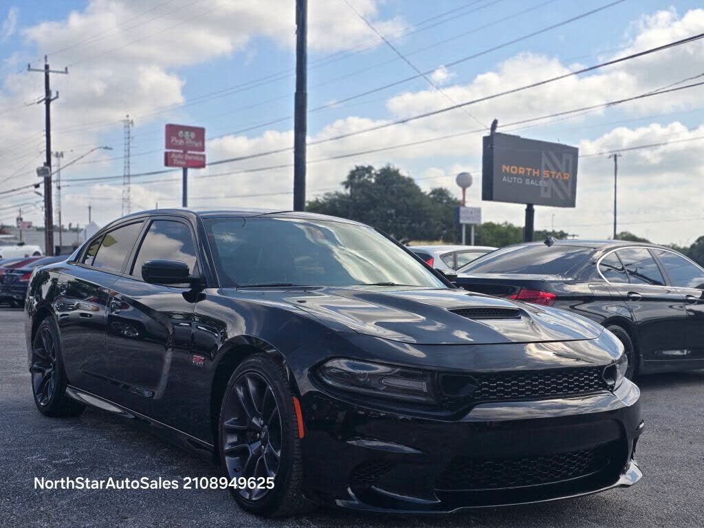 2022 DODGE Charger