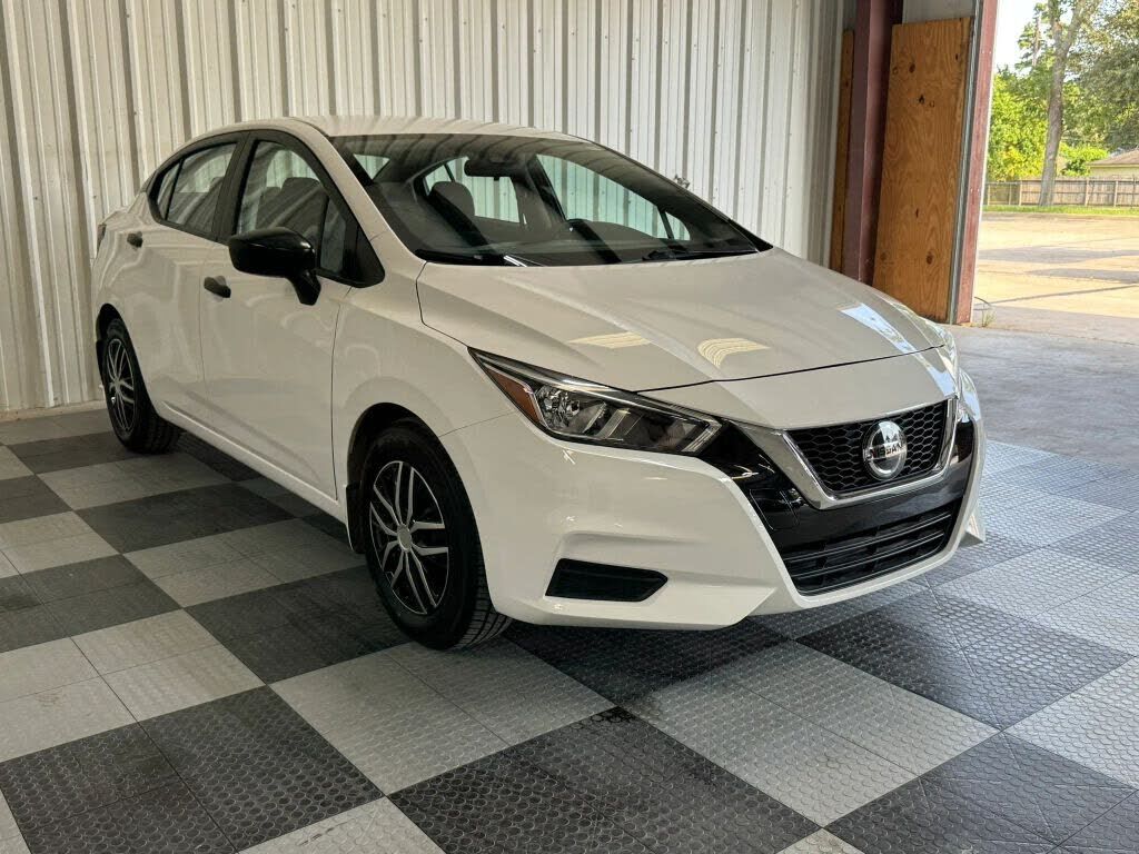 2021 NISSAN Versa