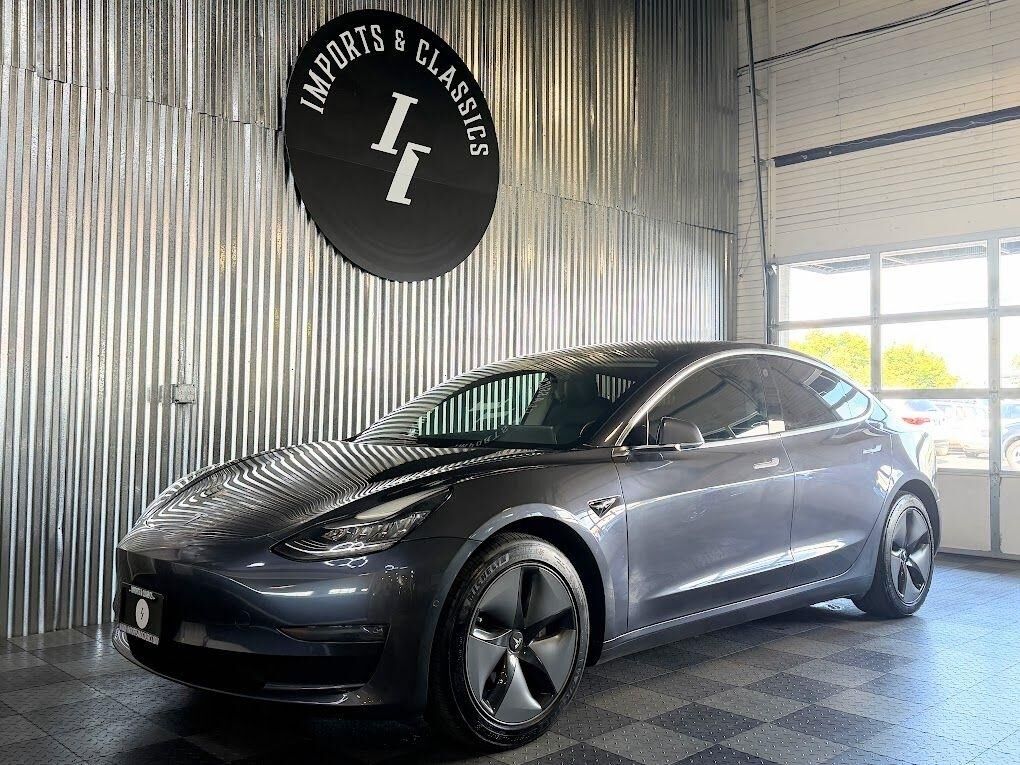 2019 TESLA Model 3